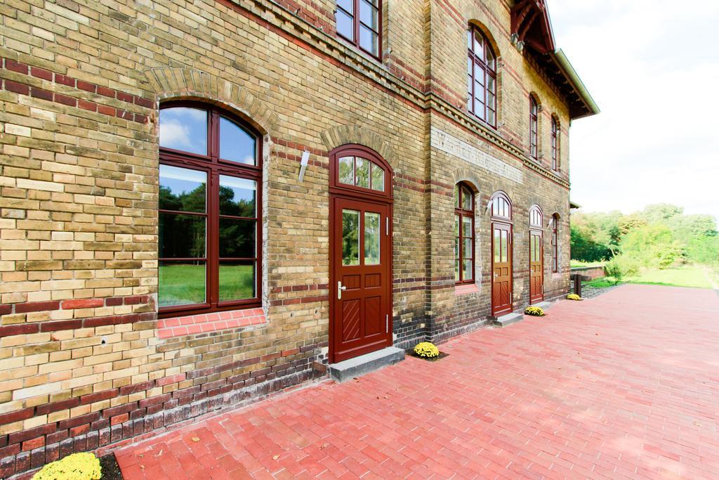Ferienwohnungen Bahnhof Werder Ютербоґ Екстер'єр фото